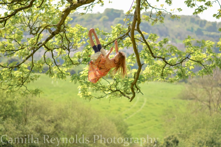 natural children photography girl photo shoot Cotswolds